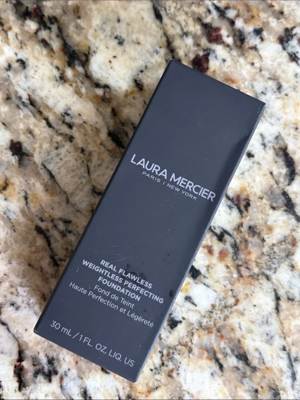 ⚡️🖤Laura Mercier Real Flawless Weightless Perfecting Foundation Silk